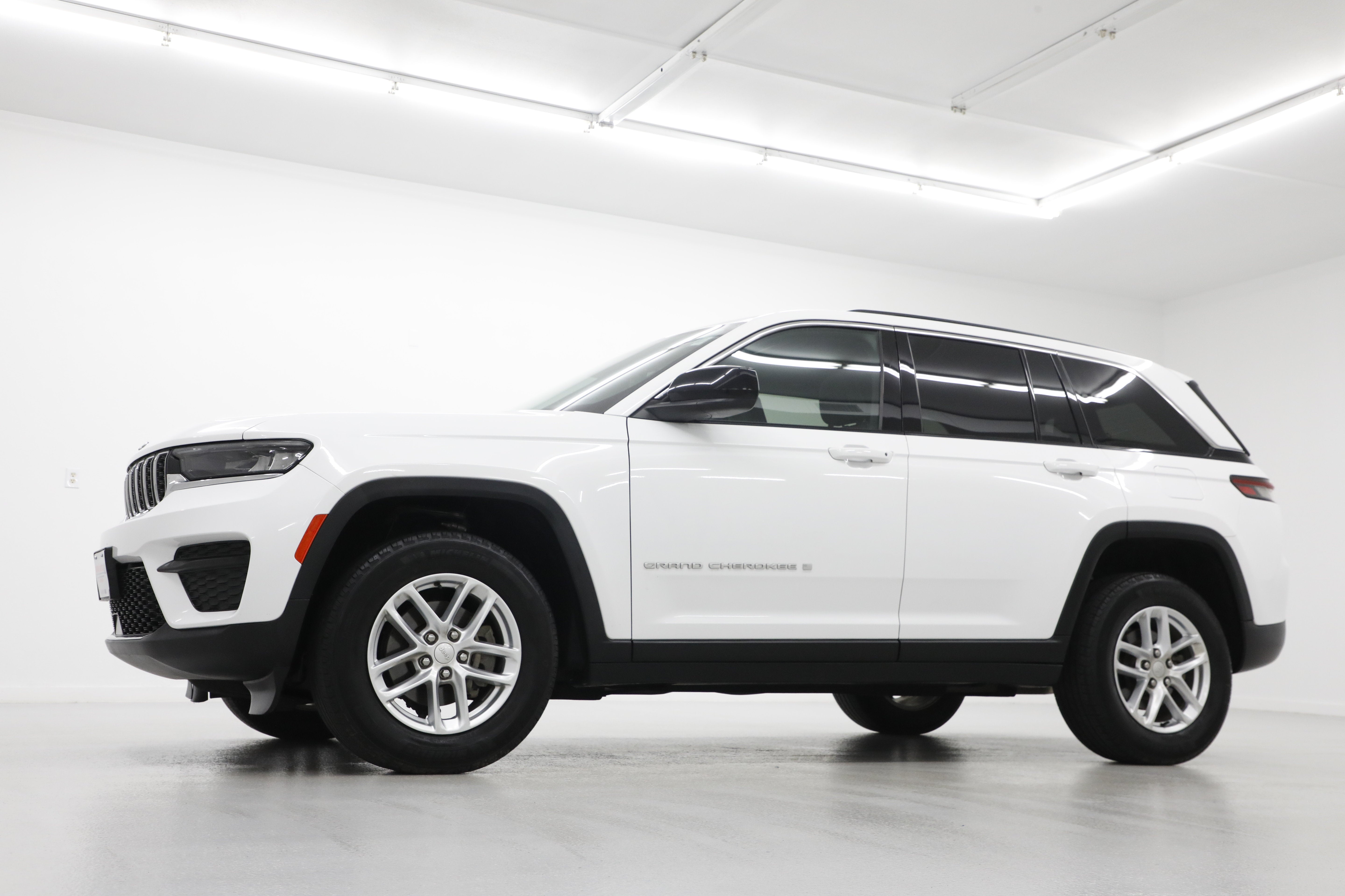 jeep grand cherokee 2025 1C4RJGAG9SC268961 image jeep grand cherokee 2025 1C4RJGAG9SC268961 image
